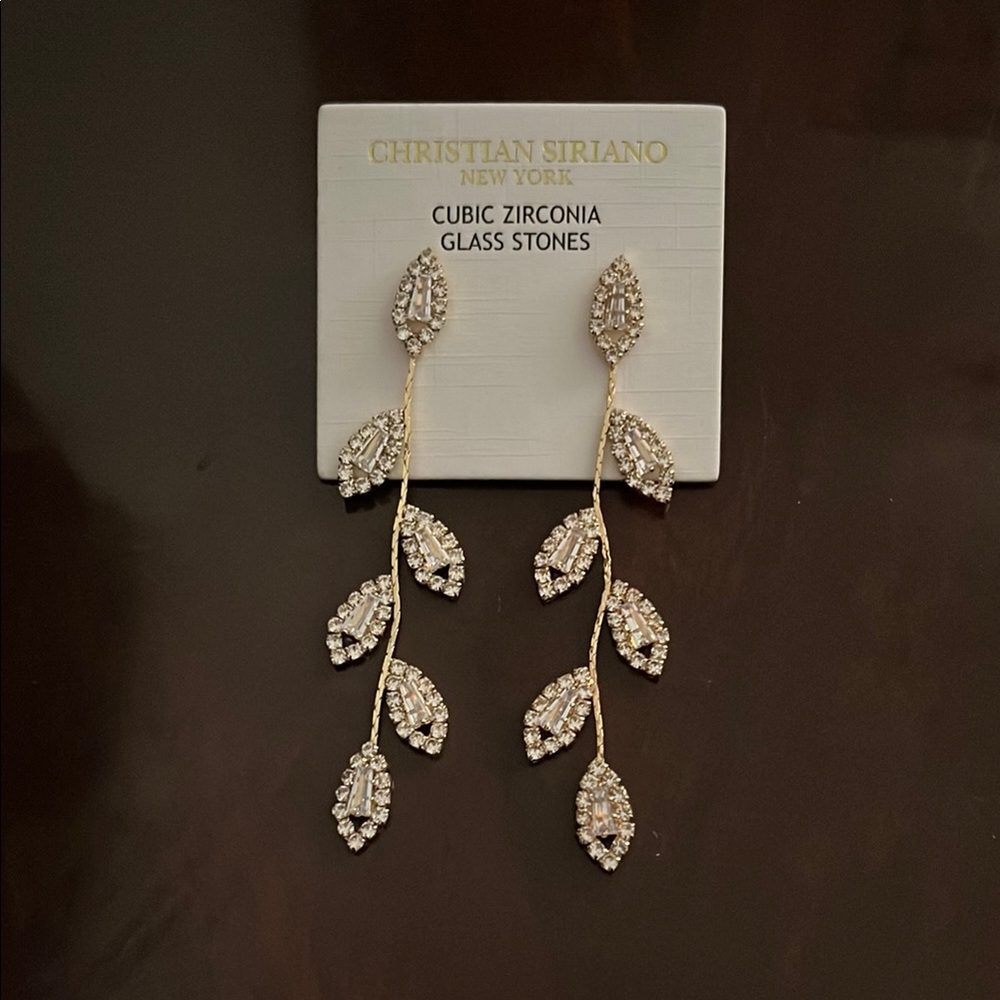 🆕 Christian Siriano Cubic Zirconia Leaf Earrings - Picture 3 of 6